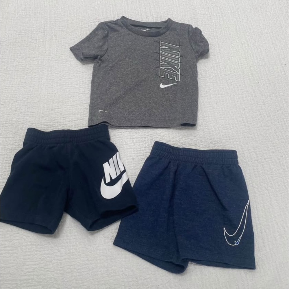 Nike Kids Gray T-Shirt and Shorts